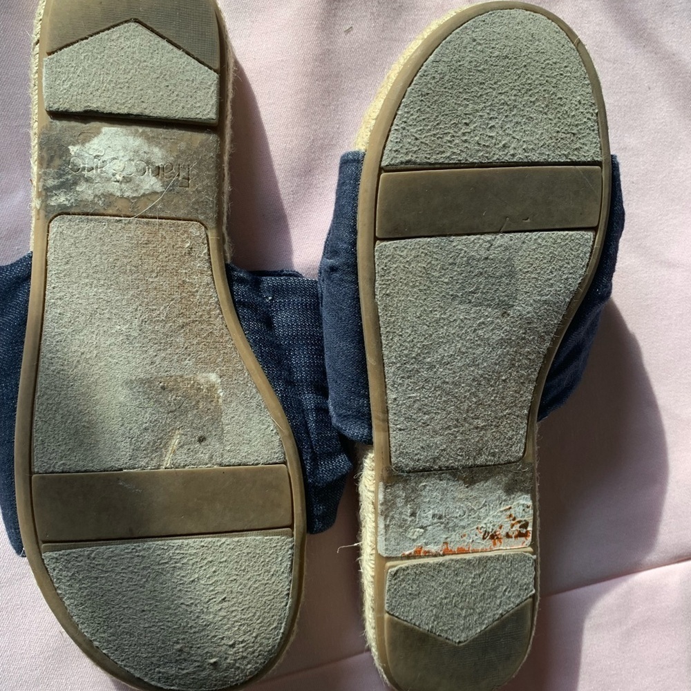 Franco Starto Blue Denim Bow and Tan Sandals: Clean Smoke Free Home​​​​ - Picture 5 of 8